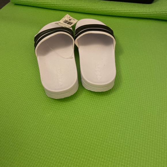Adilette slide - Picture 2 of 6